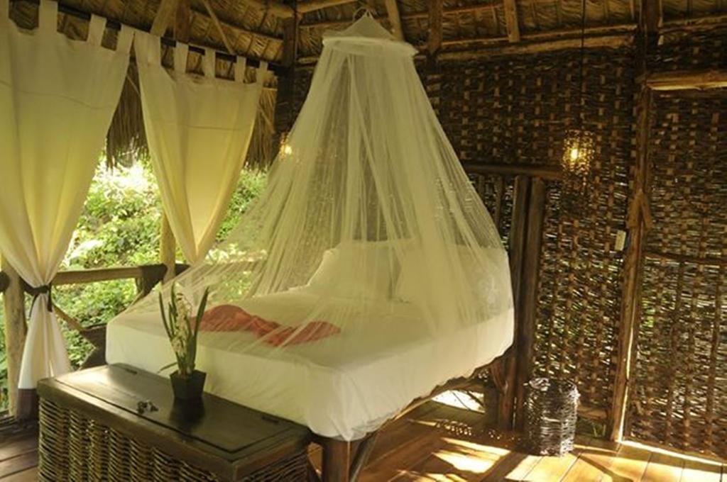 Dominican Tree House Village Santa Barbara De Samana Dış mekan fotoğraf