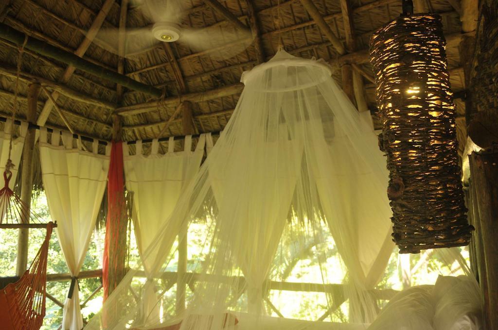 Dominican Tree House Village Santa Barbara De Samana Dış mekan fotoğraf